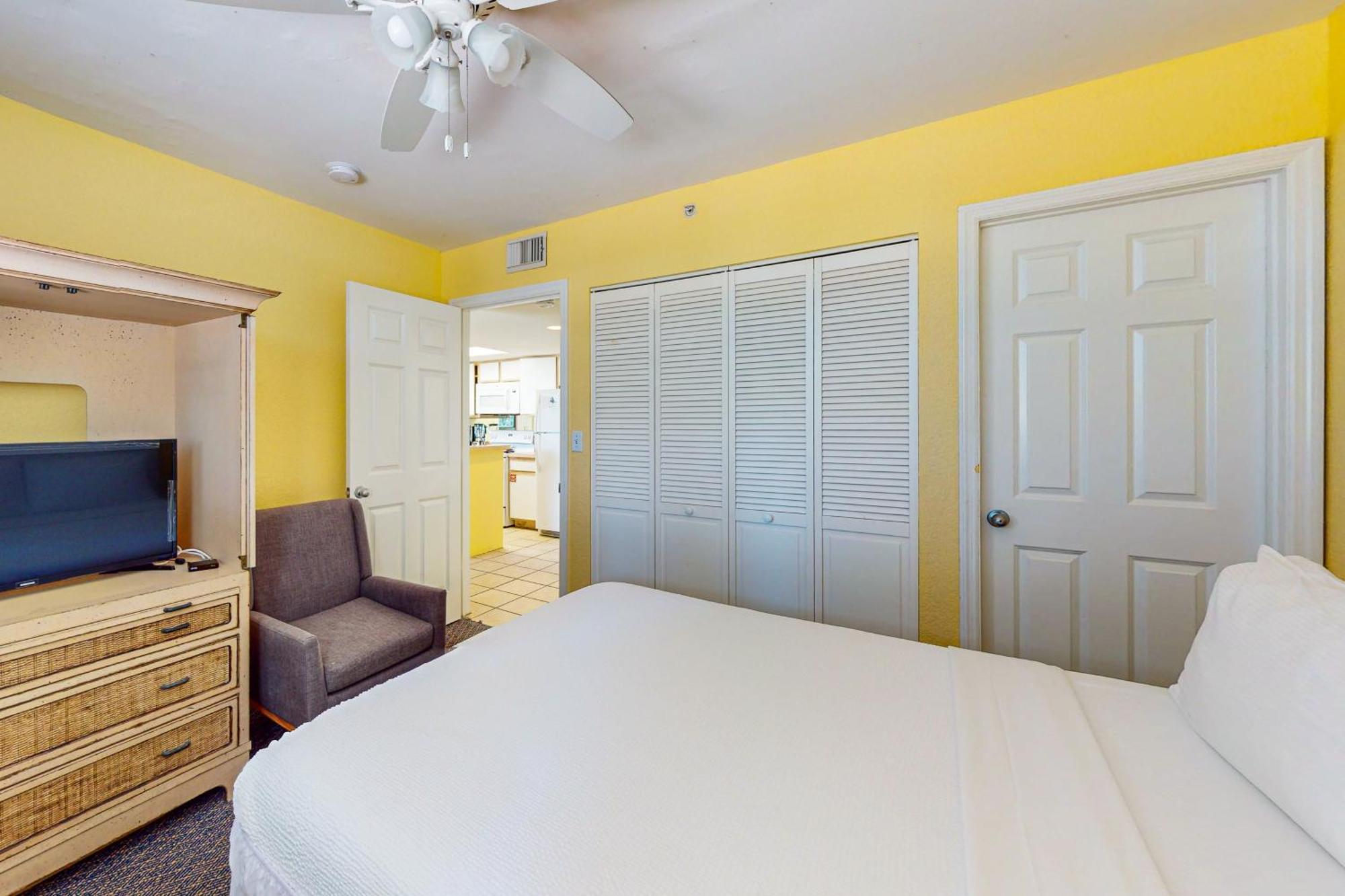 Sunrise Suites Dominican Suite #110 Key West Room photo