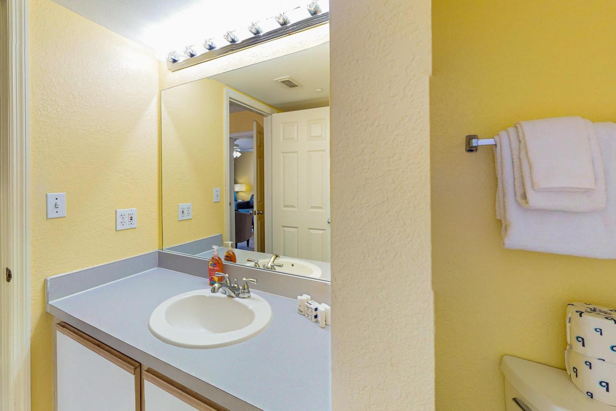 Sunrise Suites Dominican Suite #110 Key West Room photo