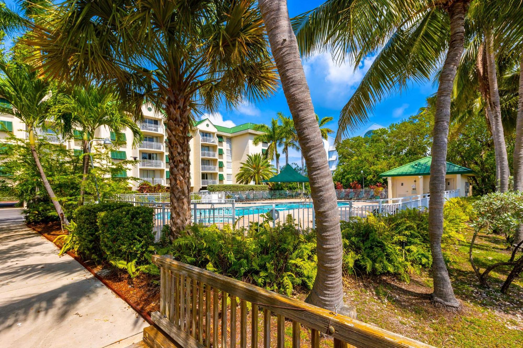 Sunrise Suites Dominican Suite #110 Key West Room photo